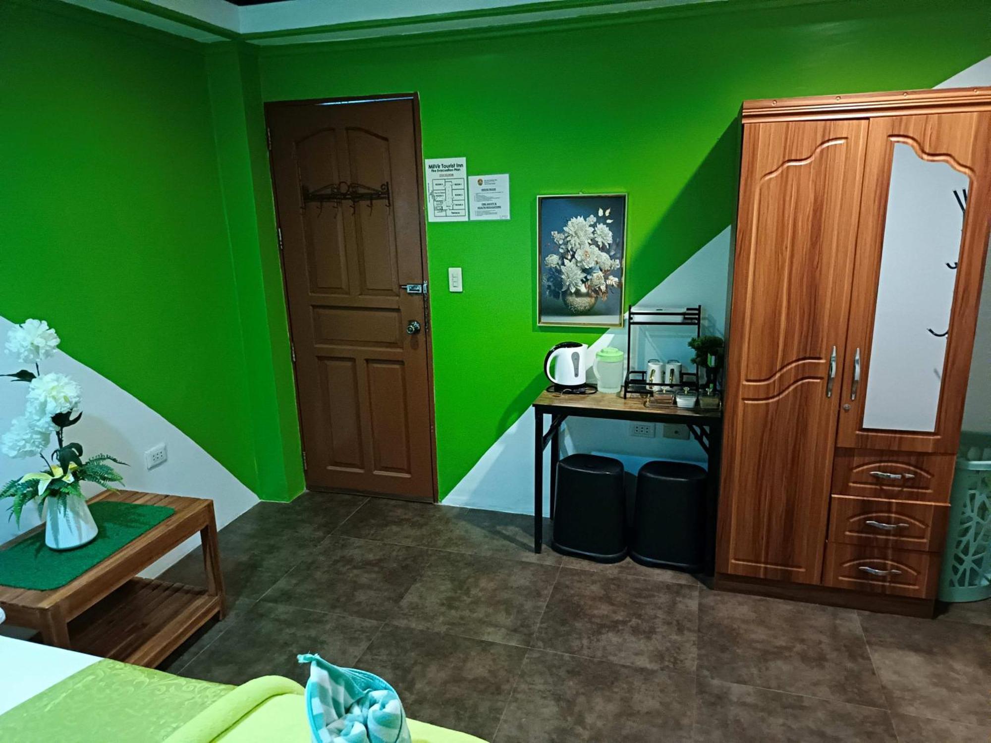 Milvir Tourist Inn El Nido Buitenkant foto